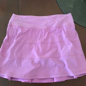 Lulu Lemon Pace Rival skirt size 2 15’
